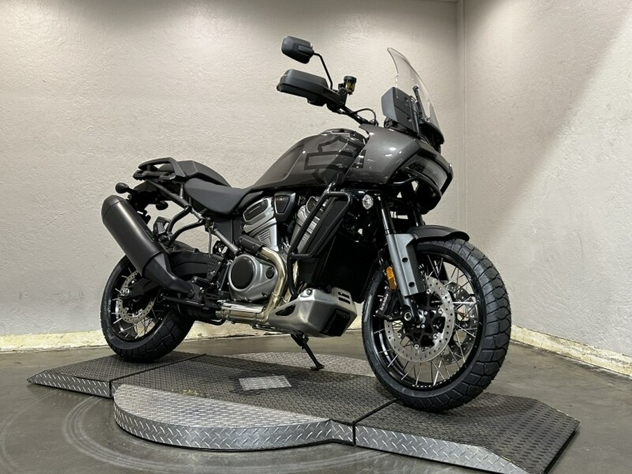 2023 Harley-Davidson Pan America™ 1250 Special GRAY HAZE