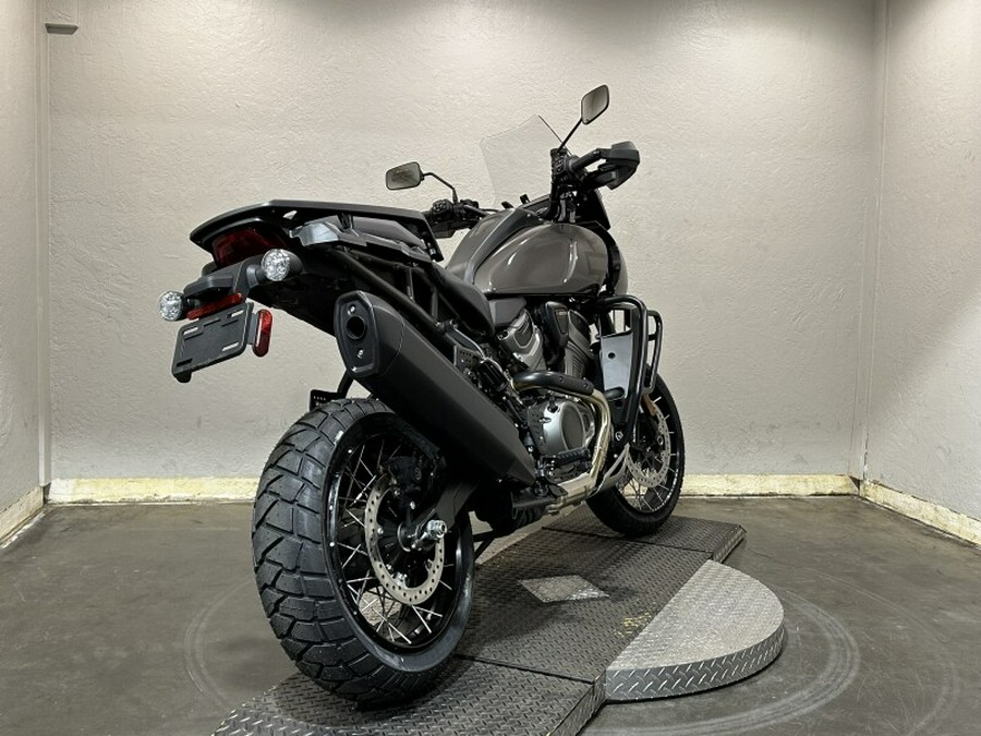 2023 Harley-Davidson Pan America™ 1250 Special GRAY HAZE