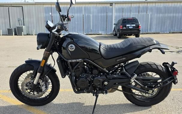 2021 Benelli Leoncino Trail