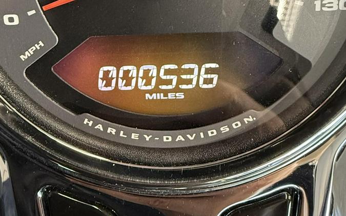 2021 Harley-Davidson® Sport Glide® Vivid Black Deluxe