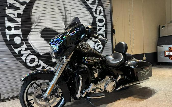 2019 Harley-Davidson® FLHX - Street Glide®