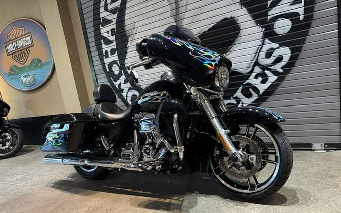 2019 Harley-Davidson® FLHX - Street Glide®