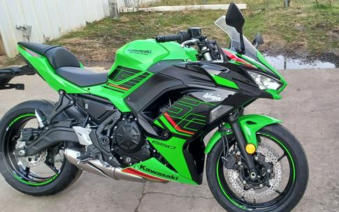 2024 Kawasaki Ninja® 650 ABS KRT Edition