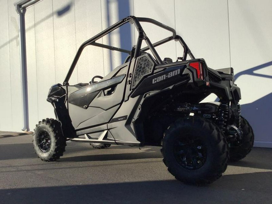 2026 Can-Am® Maverick Trail DPS 1000R