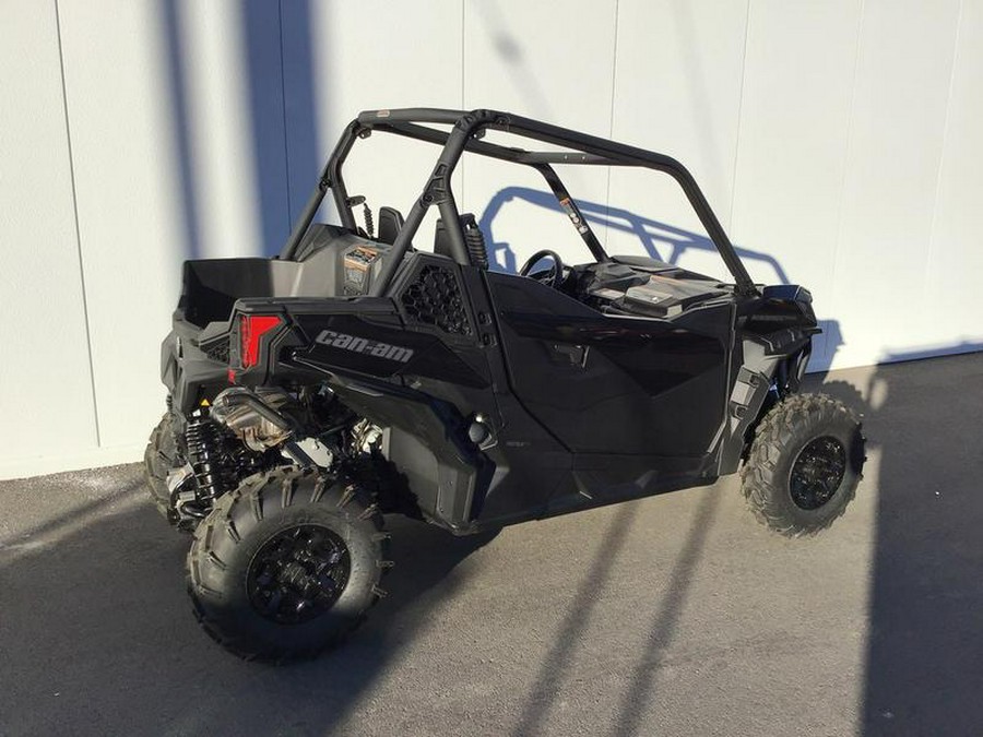 2026 Can-Am® Maverick Trail DPS 1000R