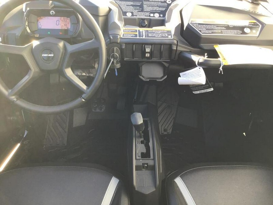 2026 Can-Am® Maverick Trail DPS 1000R