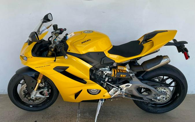 2027 Ducati PANIGALE V2S