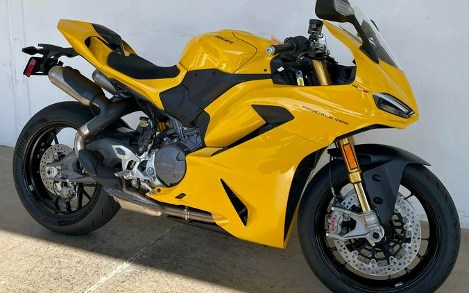 2027 Ducati PANIGALE V2S