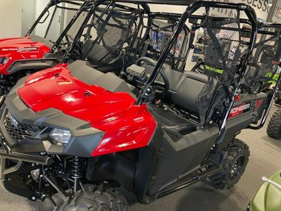 2024 Honda Pioneer 700 Quick Flip