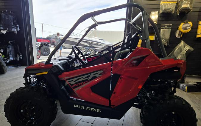 2026 POLARIS RZR 200 EFI