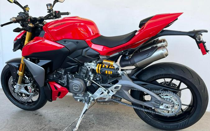2027 Ducati STREETFIGHTER V2S