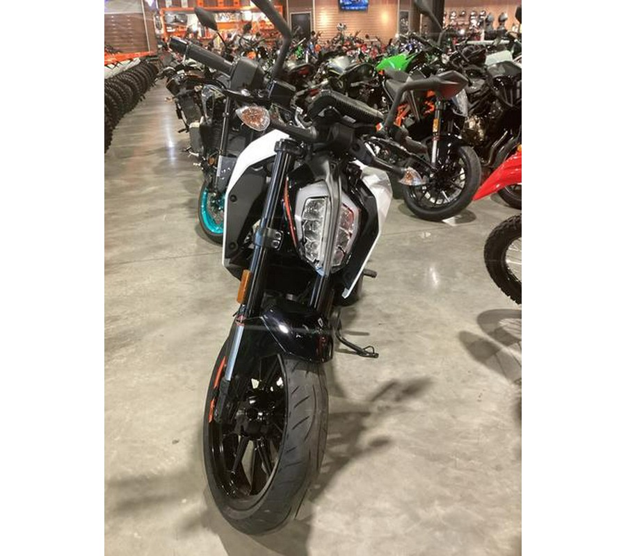 2022 KTM 390 Duke