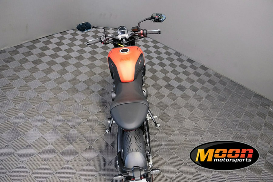 2023 Triumph Trident 660 Matte Baja Orange / Matte Storm Grey