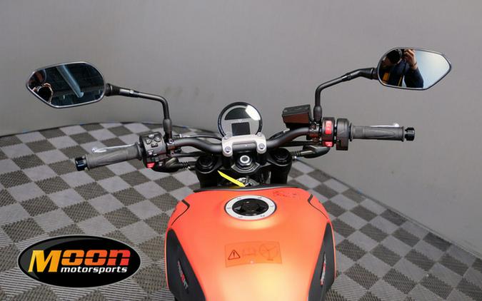 2023 Triumph Trident 660 Matte Baja Orange / Matte Storm Grey