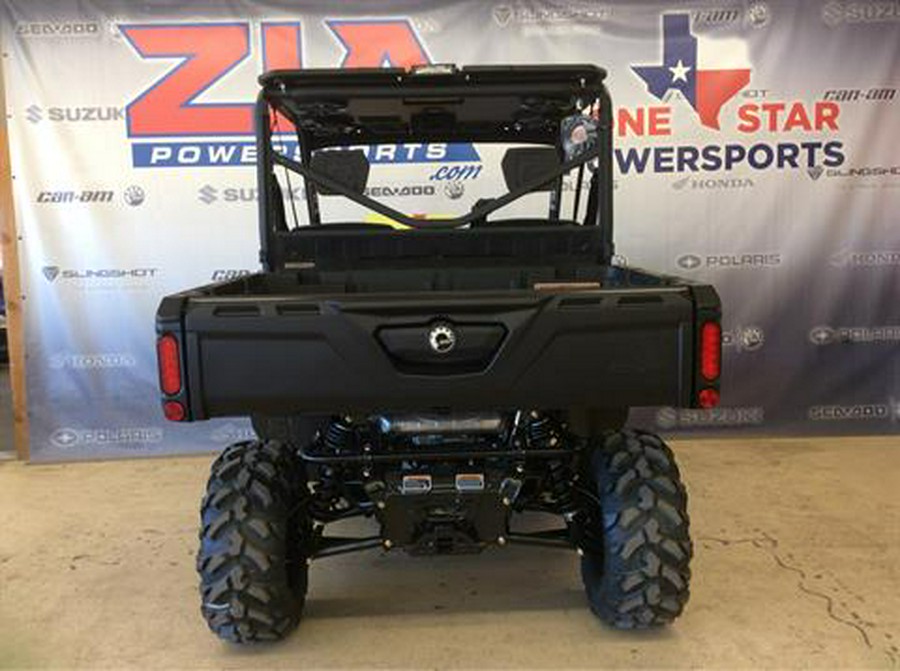 2024 Can-Am Defender XT HD10