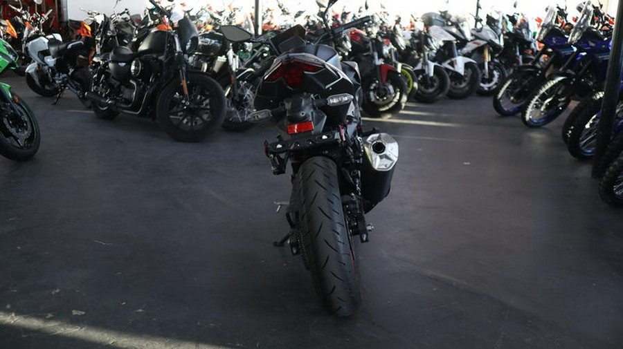 2025 Kawasaki Z500 SE ABS