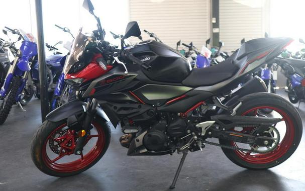 2025 Kawasaki Z500 SE ABS
