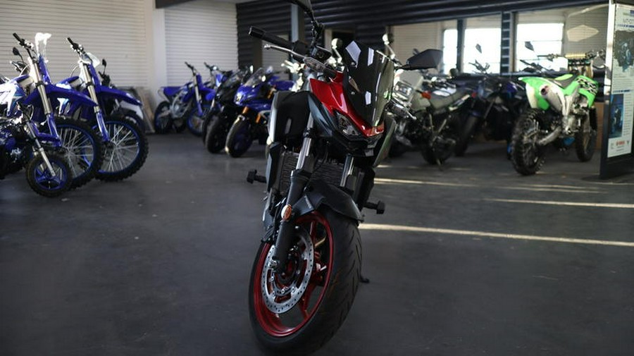 2025 Kawasaki Z500 SE ABS