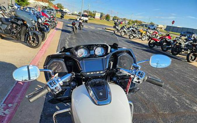 2025 Indian Motorcycle Challenger® Limited 112