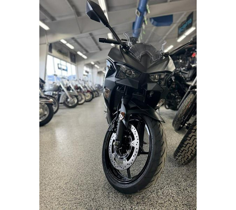 2026 Kawasaki Ninja® 500