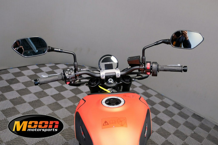 2023 Triumph Trident 660 Matte Baja Orange / Matte Storm Grey