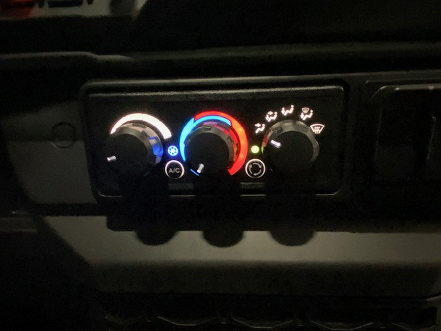 2026 Can-Am SSV DEF LTD 65 HD11 WH HB 26 Limited HD11