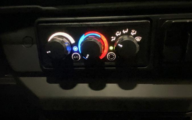 2026 Can-Am SSV DEF LTD 65 HD11 WH HB 26 Limited HD11