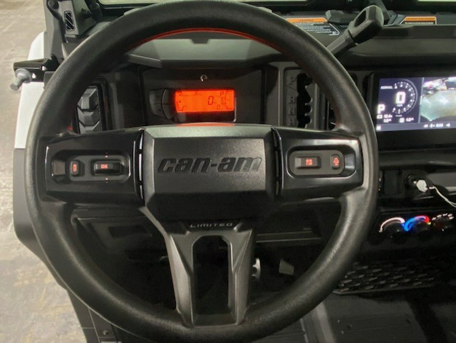 2026 Can-Am SSV DEF LTD 65 HD11 WH HB 26 Limited HD11