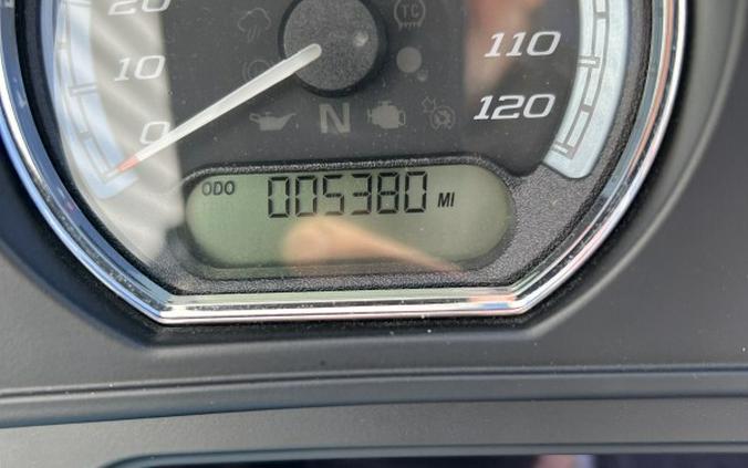 2021 Harley-Davidson® Electra Glide® Revival™ Hi-Fi Blue/Birch White