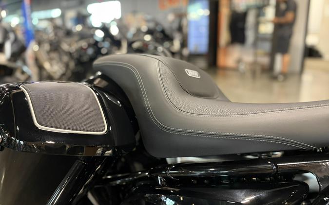 2025 BMW R1800B BAGGER