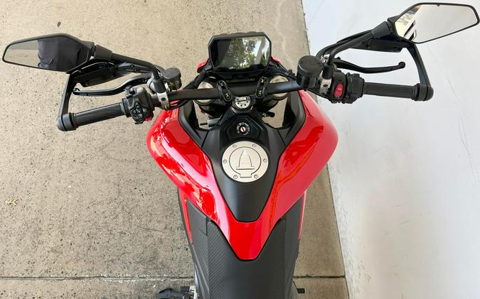 2027 Ducati HYPERMOTARD V2