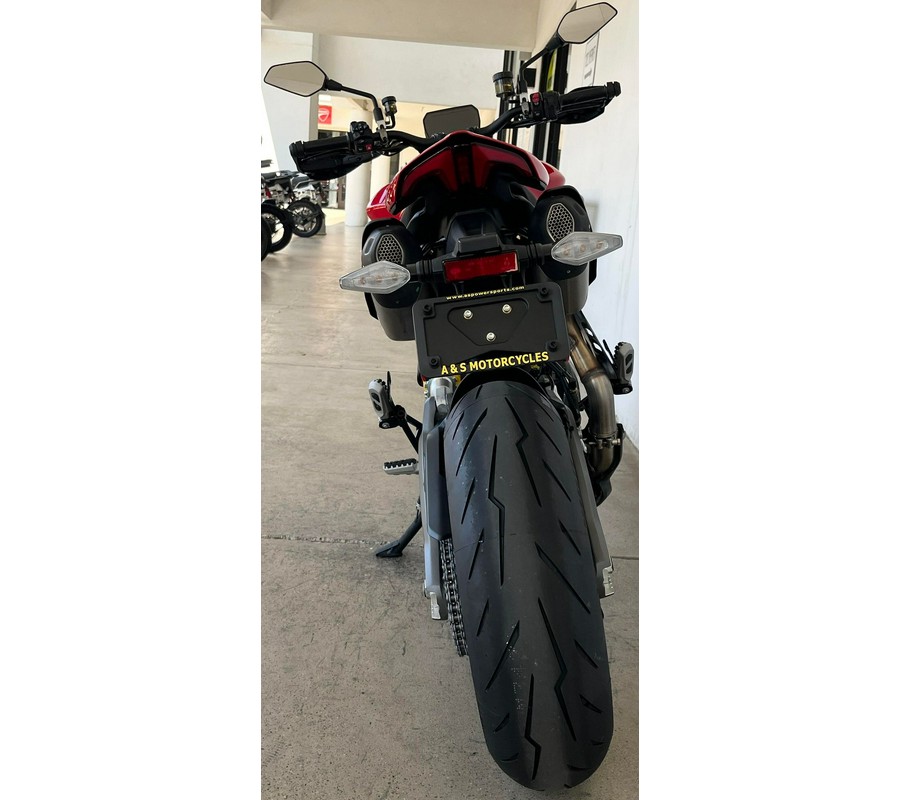 2027 Ducati HYPERMOTARD V2
