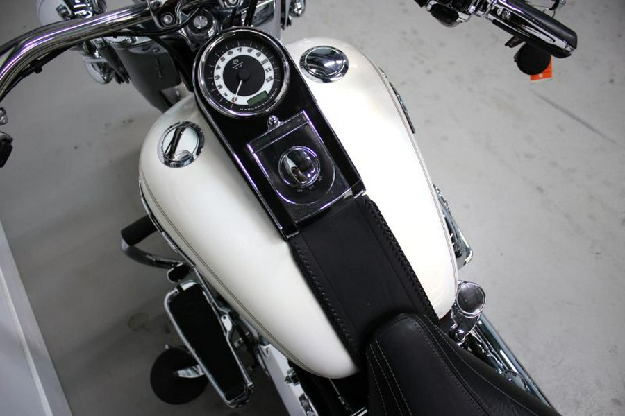 2014 Harley Davidson Softail Deluxe FLSTN