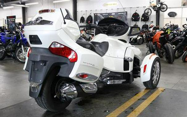 2014 Can-Am Spyder® RT-S SE6