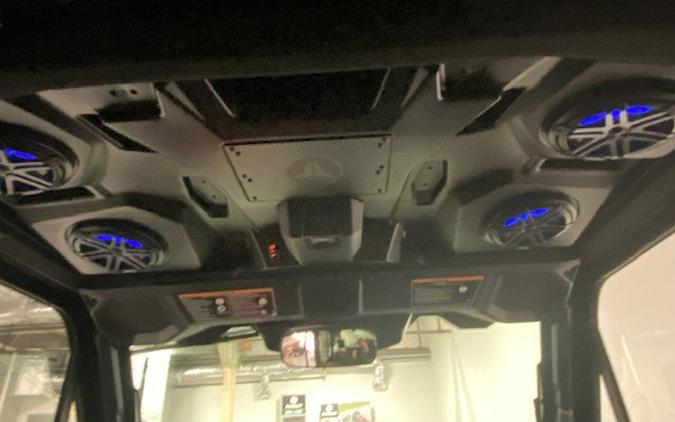 2026 Can-Am SSV DEF MAX TEXCAB 65 HD11 BK HB 26 Limited HD11