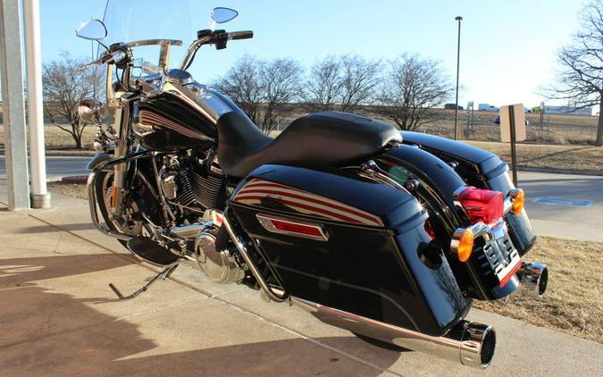 2017 Harley-Davidson® FLHR - Road King®
