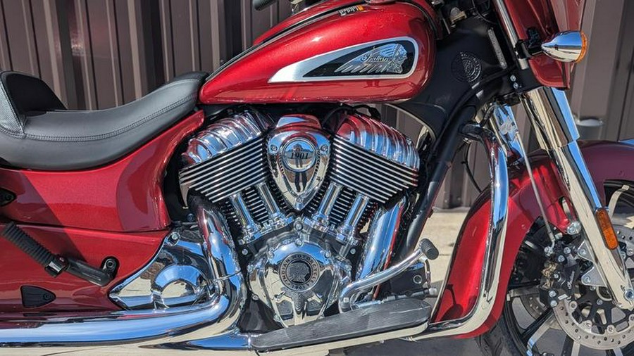 2026 Indian Motorcycle® Chieftain® Limited w/Powerband Audio Sunset Red Metallic