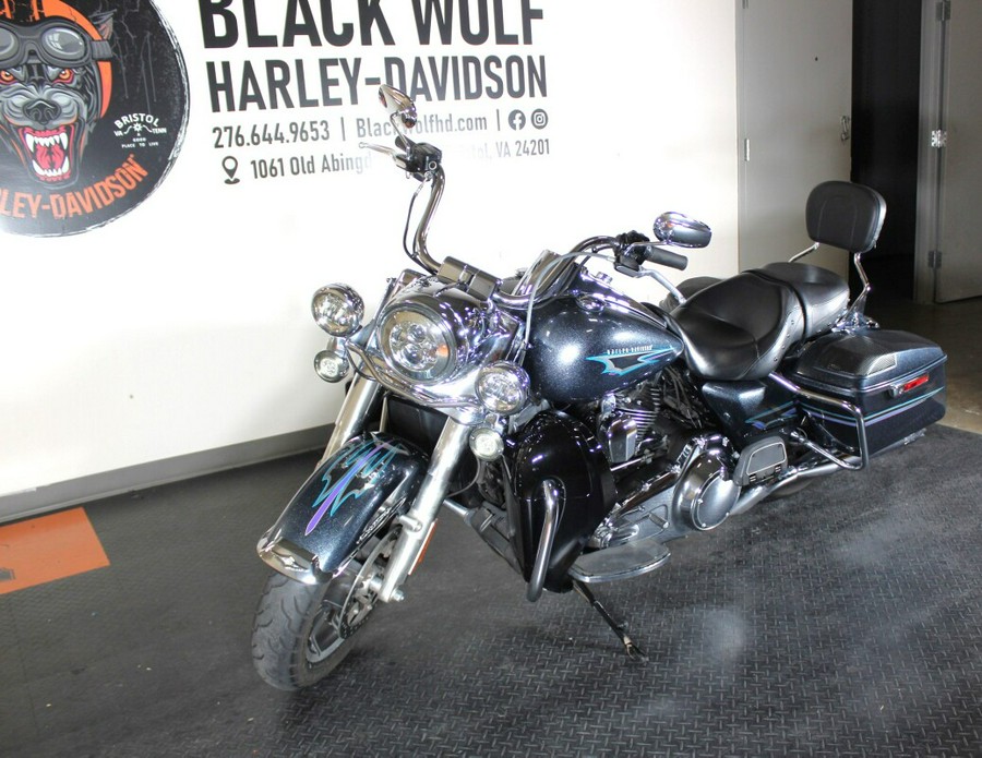 2015 Harley-Davidson® FLHR Road King® Classic