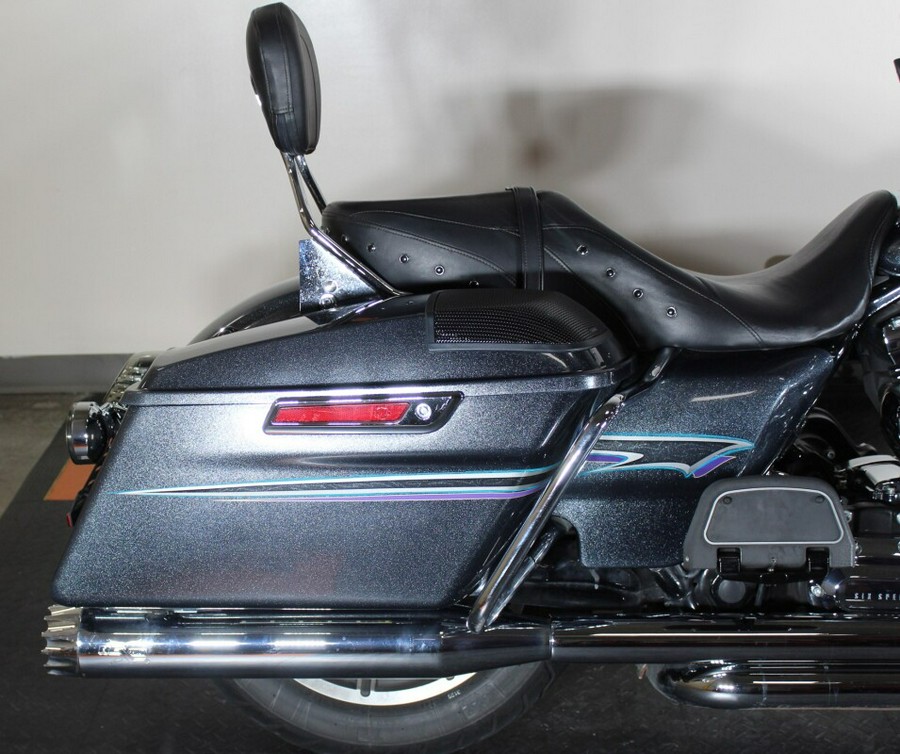 2015 Harley-Davidson® FLHR Road King® Classic