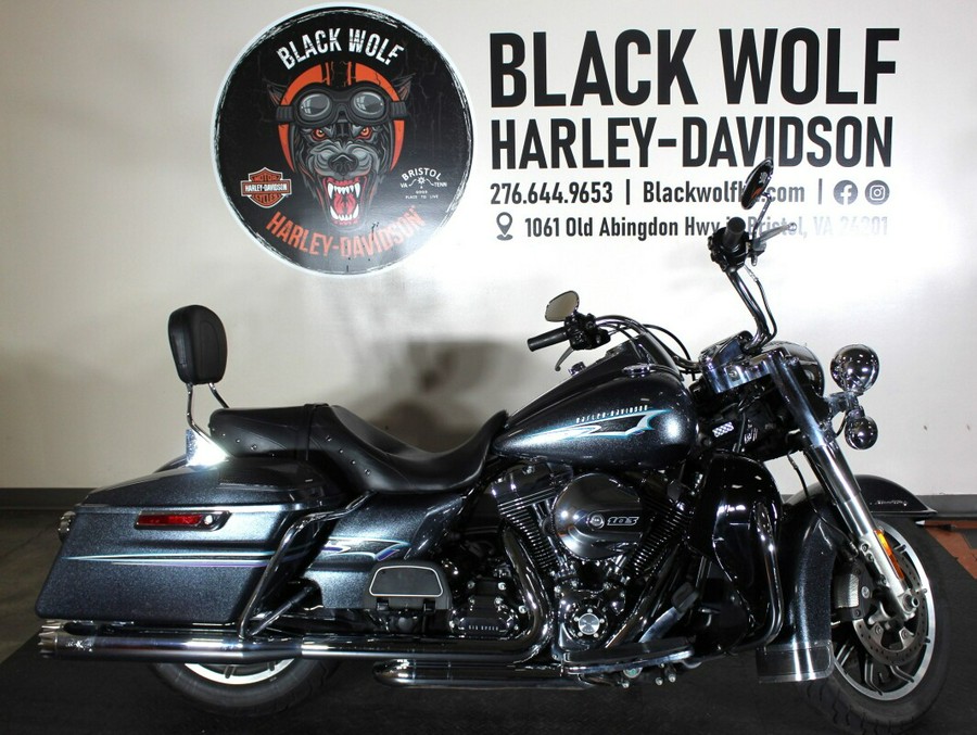 2015 Harley-Davidson® FLHR Road King® Classic