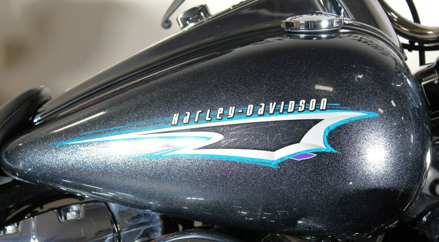 2015 Harley-Davidson® FLHR Road King® Classic