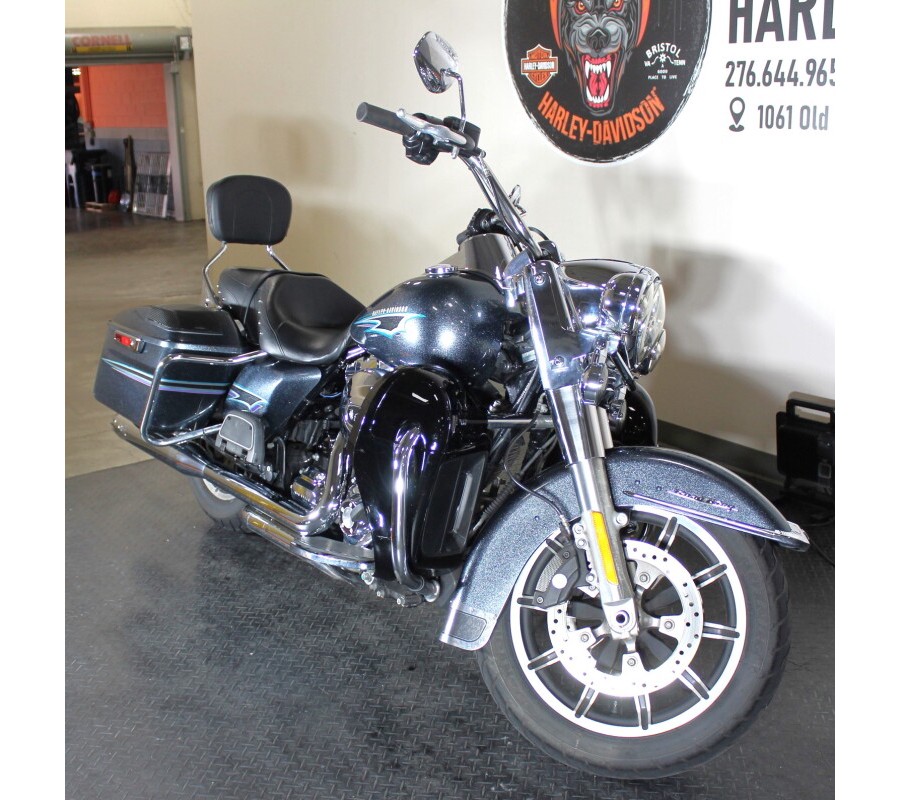 2015 Harley-Davidson® FLHR Road King® Classic