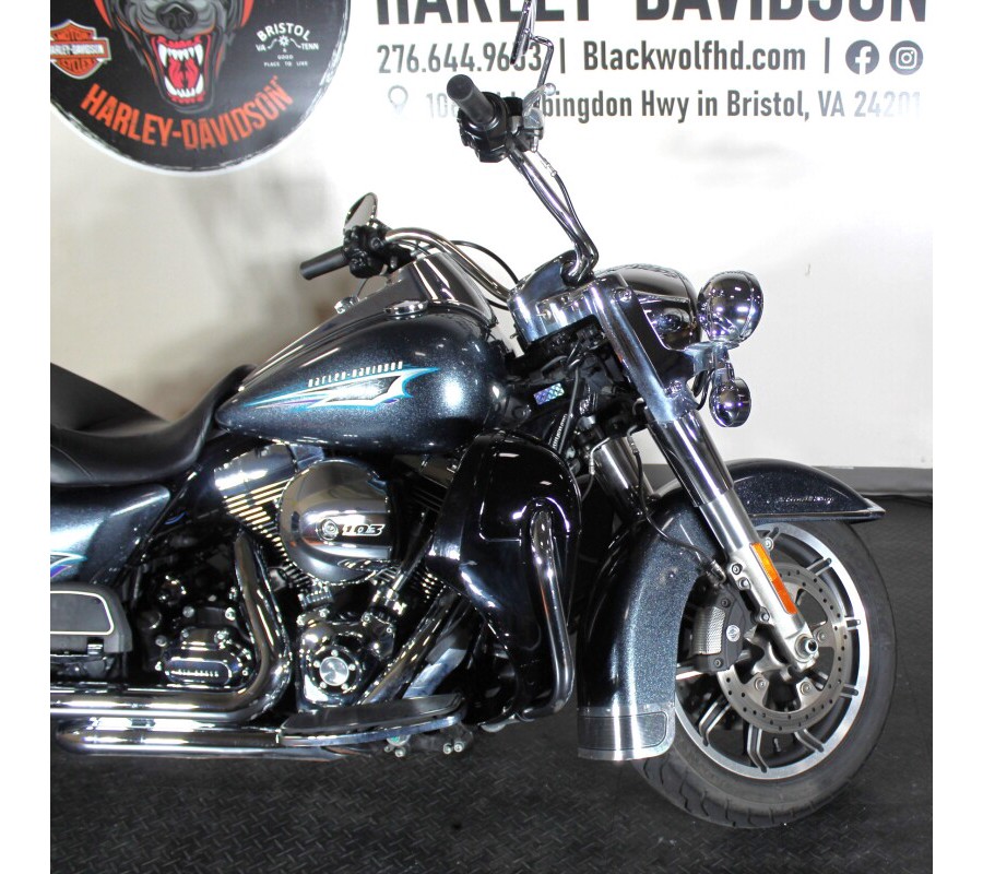 2015 Harley-Davidson® FLHR Road King® Classic