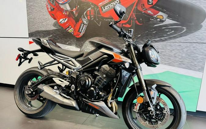 2024 Triumph Street Triple 765 RS Silver Ice