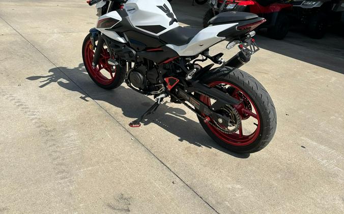 2026 Kawasaki Z500 SE ABS