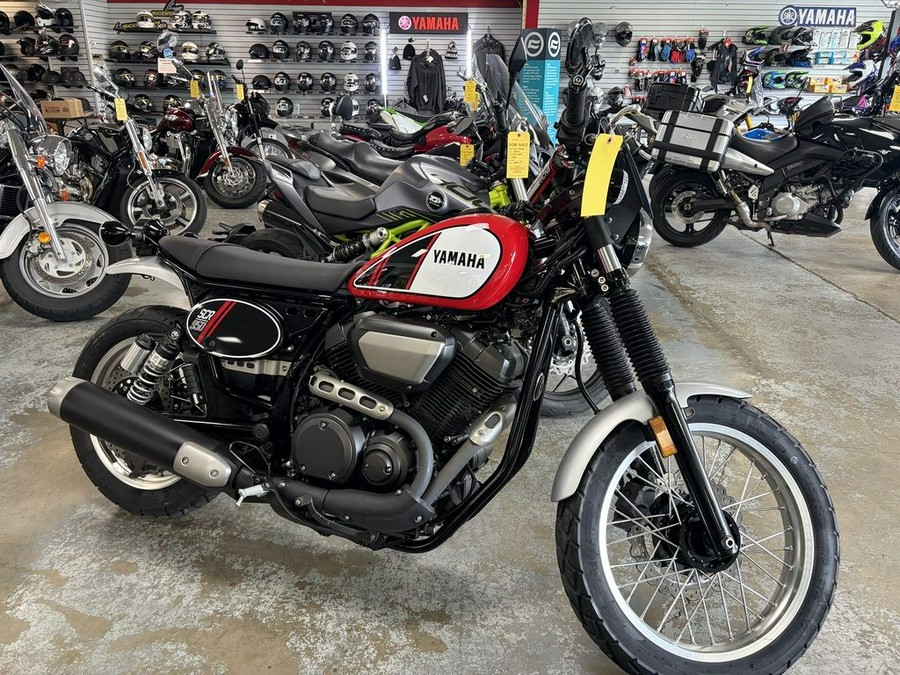 2017 Yamaha SCR950