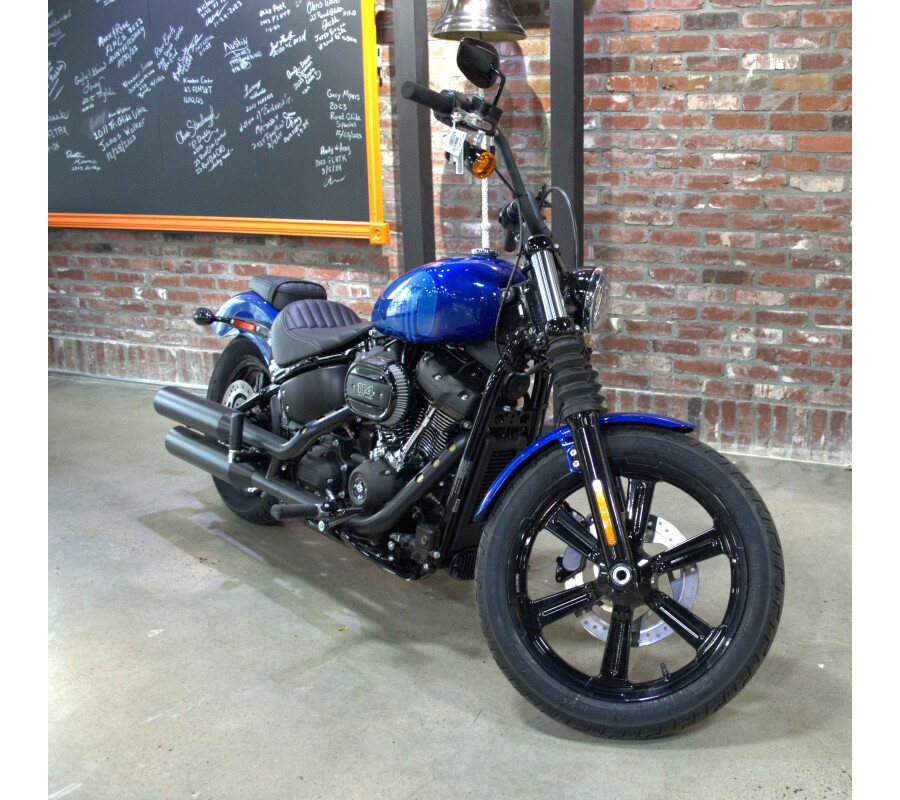 2024 Harley-Davidson® Street Bob® 114 Blue Burst