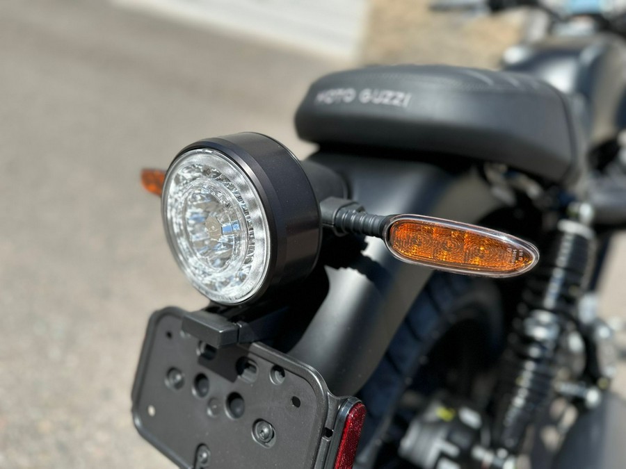 2024 Moto Guzzi V7 Stone