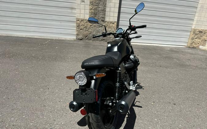 2024 Moto Guzzi V7 Stone