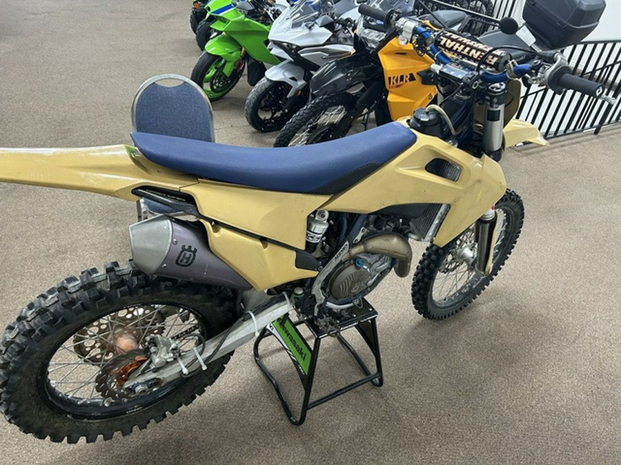 2019 Husqvarna F2401S1